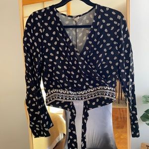 H&M Cropped long sleeve blouse